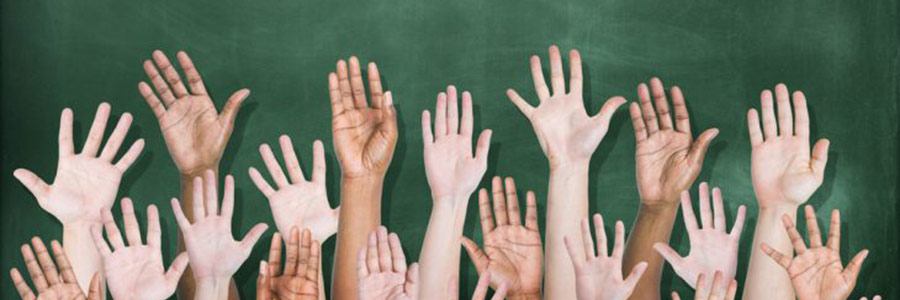 Справжній педагог пишається тільки досягненнями своїх учнів, а не їх оцінками в табелі.